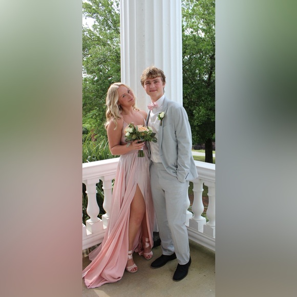 Studio Minc, Size Small-Medium, Prom/Formal Dress - Picture 3 of 4